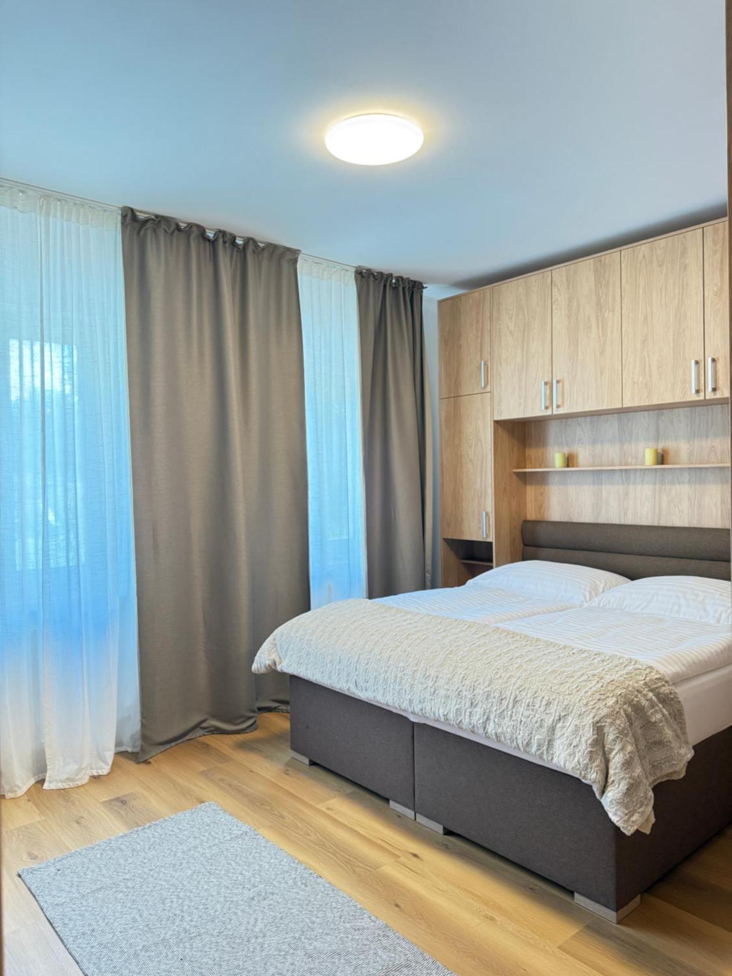 Riverside Apartment Praha エクステリア 写真